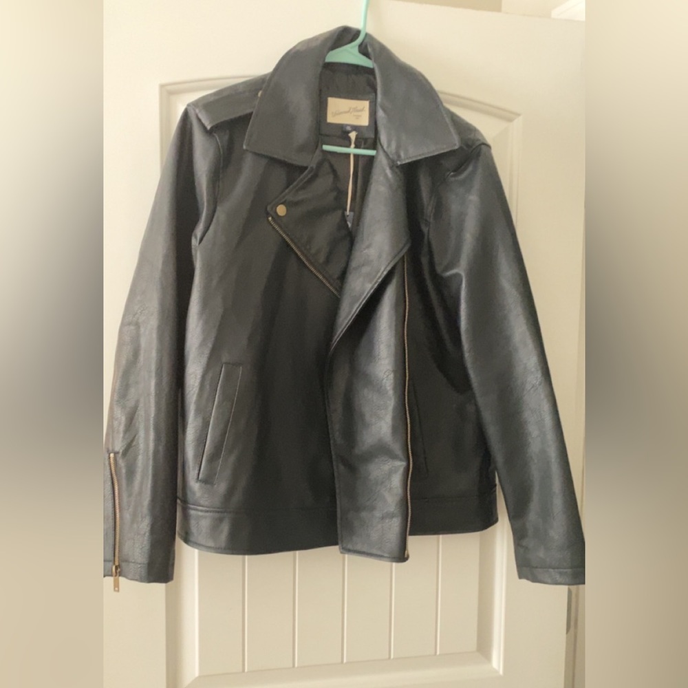 Brand New! Never worn! Universal Thread Leather Jacket!